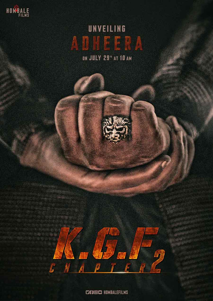 IS Sanjay Dutt the character Adheera in KGF-2