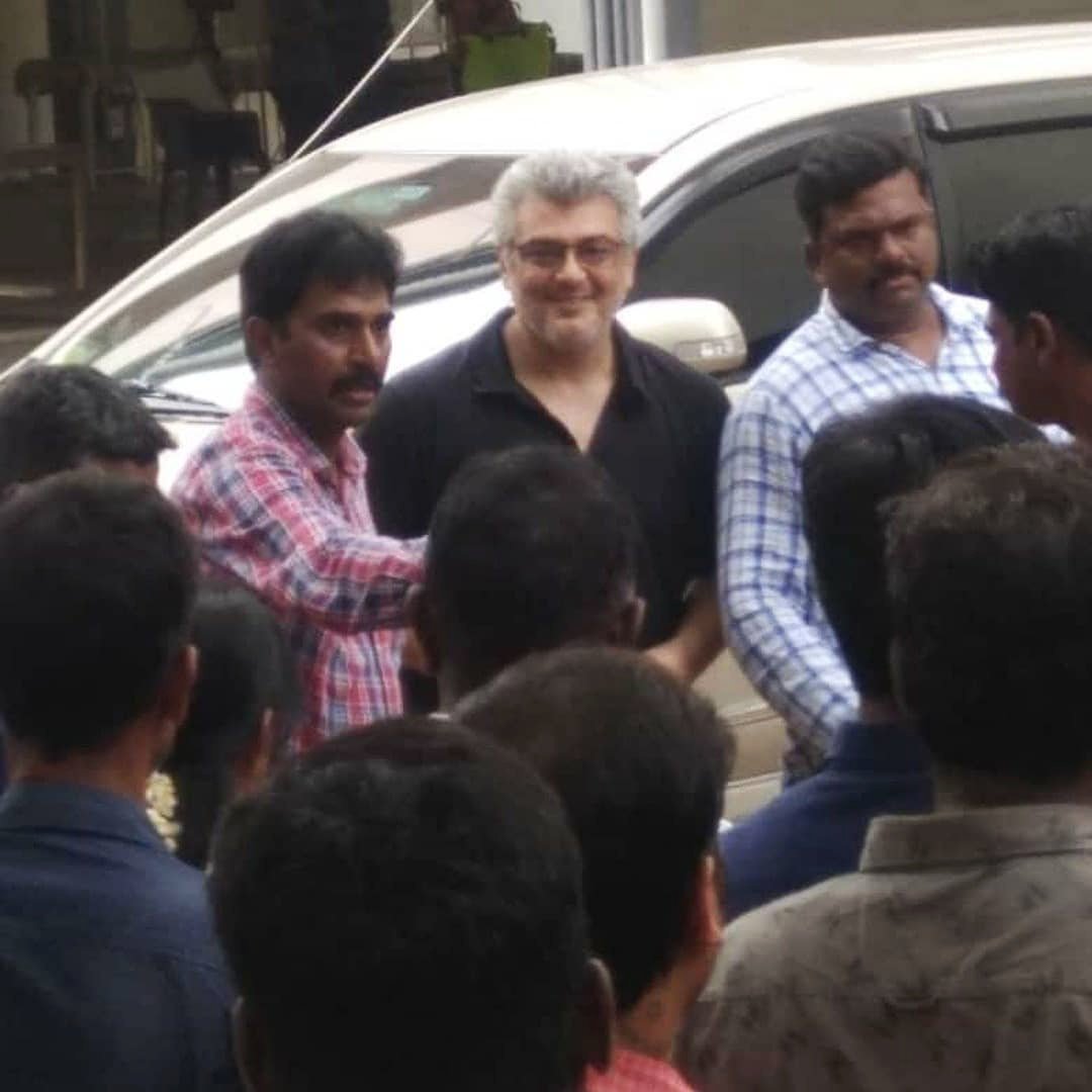 Thala Ajith Kumar First Selfie with his Fans Photo Gone Viral