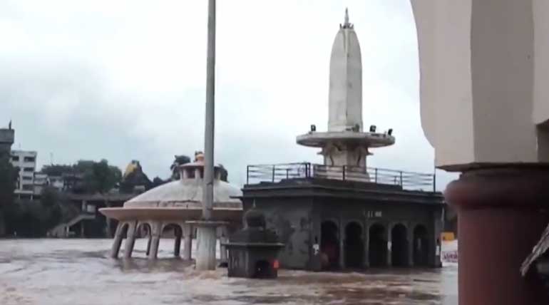 The Godavari River flowing with full of water in 5 states