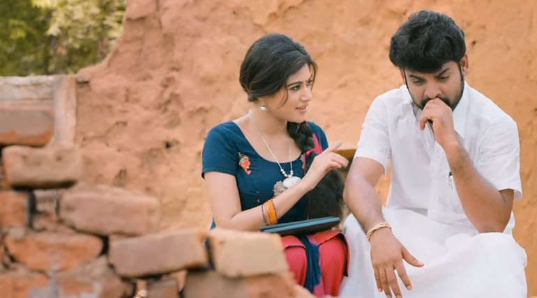 Oviya and Vimal in Kalavani 2