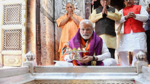 Narendra Modi in Kashi Viswanath Temple