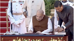 BJP President Amit Shah taking Oath in Swearing-in Function.