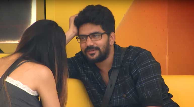  Love in the Air Between Kavin and Sakshi at Bigg Boss 3 Tamil House.