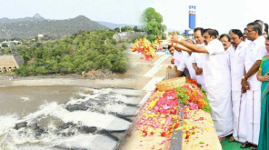 Mettur Dam: Tamil Nadu CM Released the Water to the Delta Region and Dam touches 101 feet for the 65th time