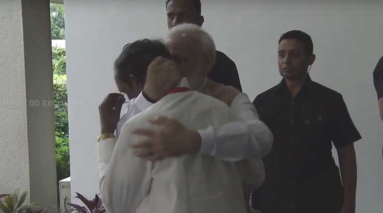Chandrayaan-2: Sivan Emotionally Breaks Down, PM Narendra Modi Consoles with hug