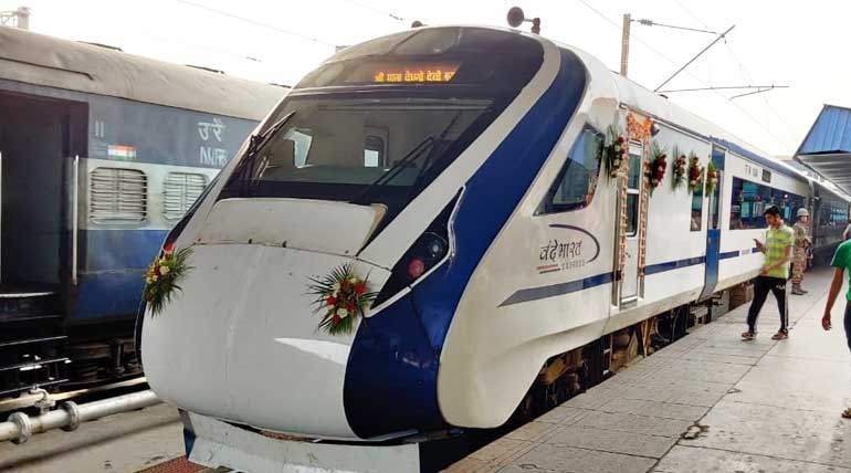 Vande Bharat Express Photo