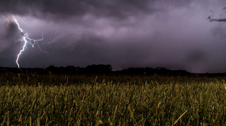 Tamil Nadu Weather Forecast Moderate Rainfall Predicted for Next 24 hours