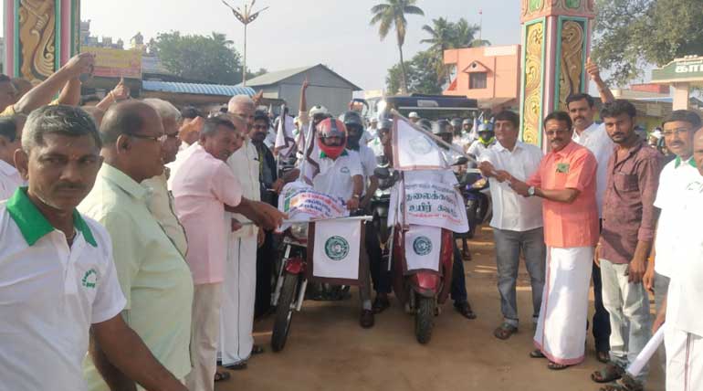 Youths Conduct Rally to Support Wearing Helmet and Kavalan SOS App in Coimbatore