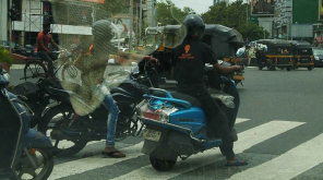 A Bengaluru Cop Warns Swiggy-  Image Courtesy-Prashant Vaidya/Twitter