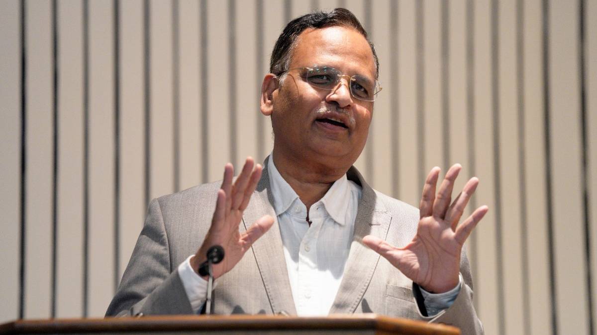 Delhi Heath Minister Satyendar Jain on Banning Holi