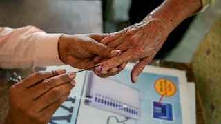 India shift from corona to the power of the vote with a massive hope