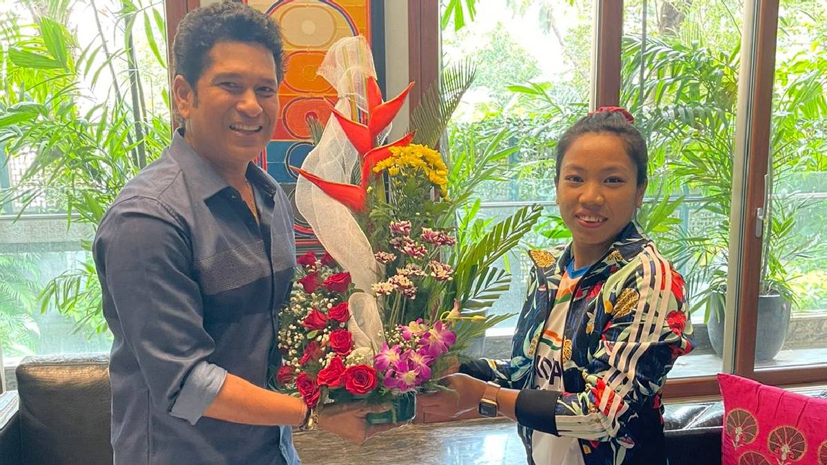  Mirabai Chanu And  Sachin Tendulkar