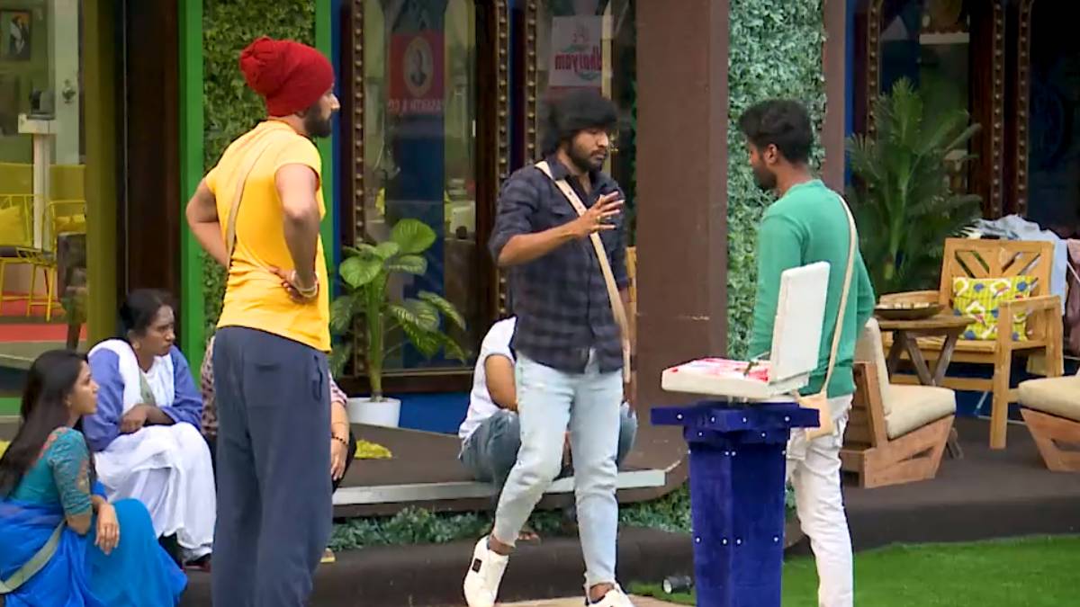 Bigg boss suitcase sale