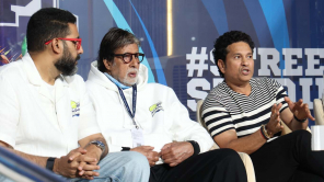 Mega Star Amitabh Bachchan with Abhishek Bachchan and Sachin Tendulkar